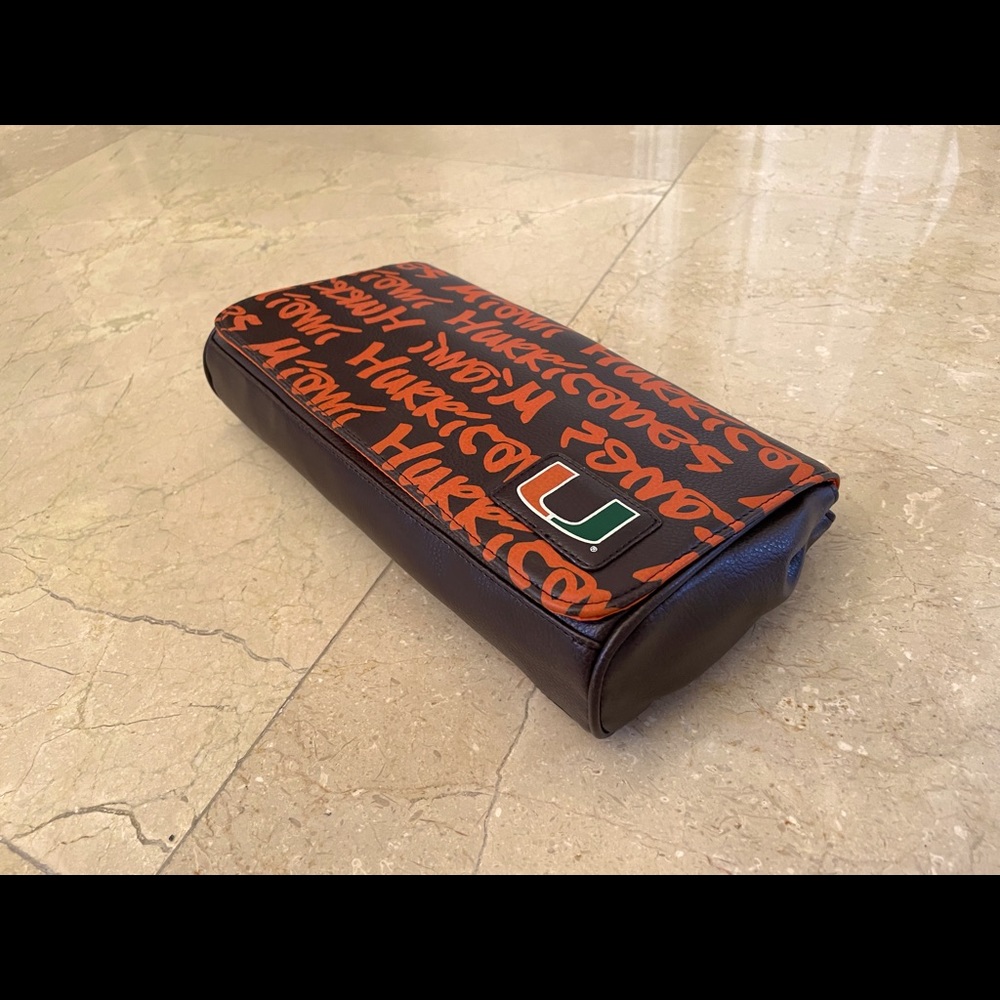 NWT. By Sara Designs University of Miami Hurricanes Clutch Purse